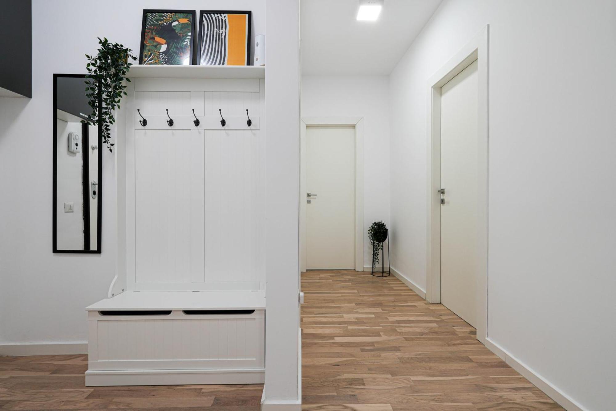 Gabi - Chic Apt With Parking Close To Veranda Mall Bucharest Exterior photo